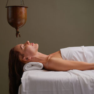 Shirodhara Massage - 90'